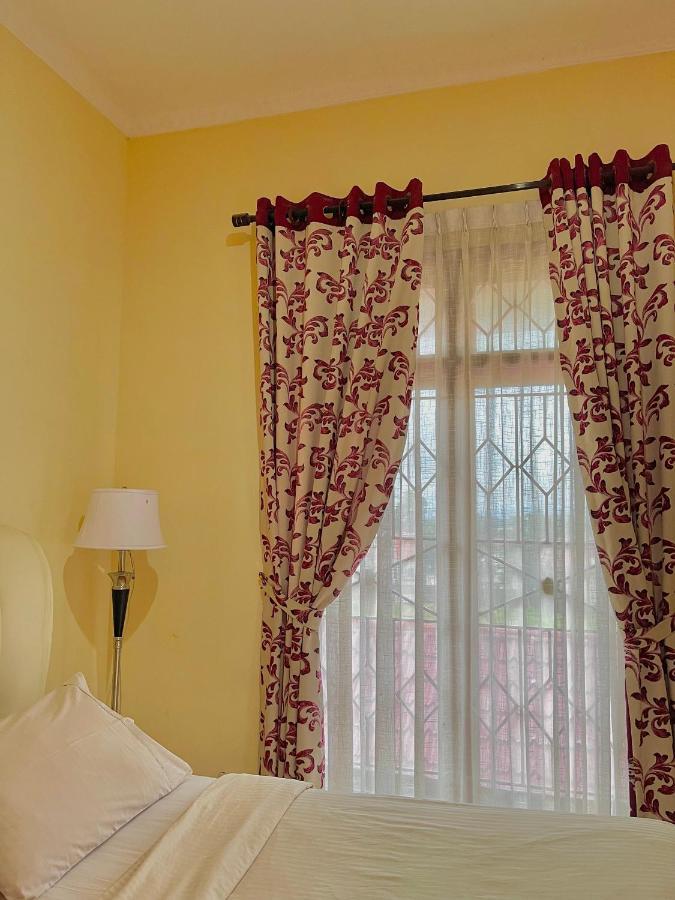 בראסטגי Sapo Karo Rest House מראה חיצוני תמונה