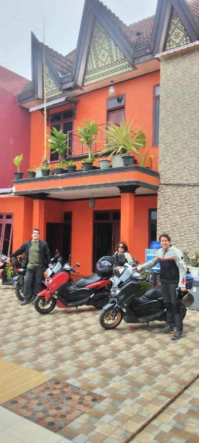 בראסטגי Sapo Karo Rest House מראה חיצוני תמונה