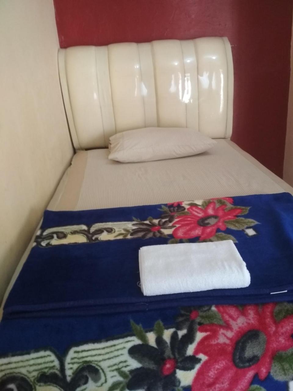 בראסטגי Sapo Karo Rest House מראה חיצוני תמונה